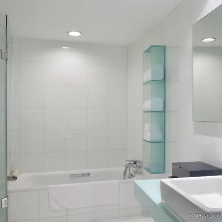 Crowne Plaza Zhuhai City Center By Ihg - Offers Free One-Way Shuttle To Chimelong Ocean Kingdom Room photo