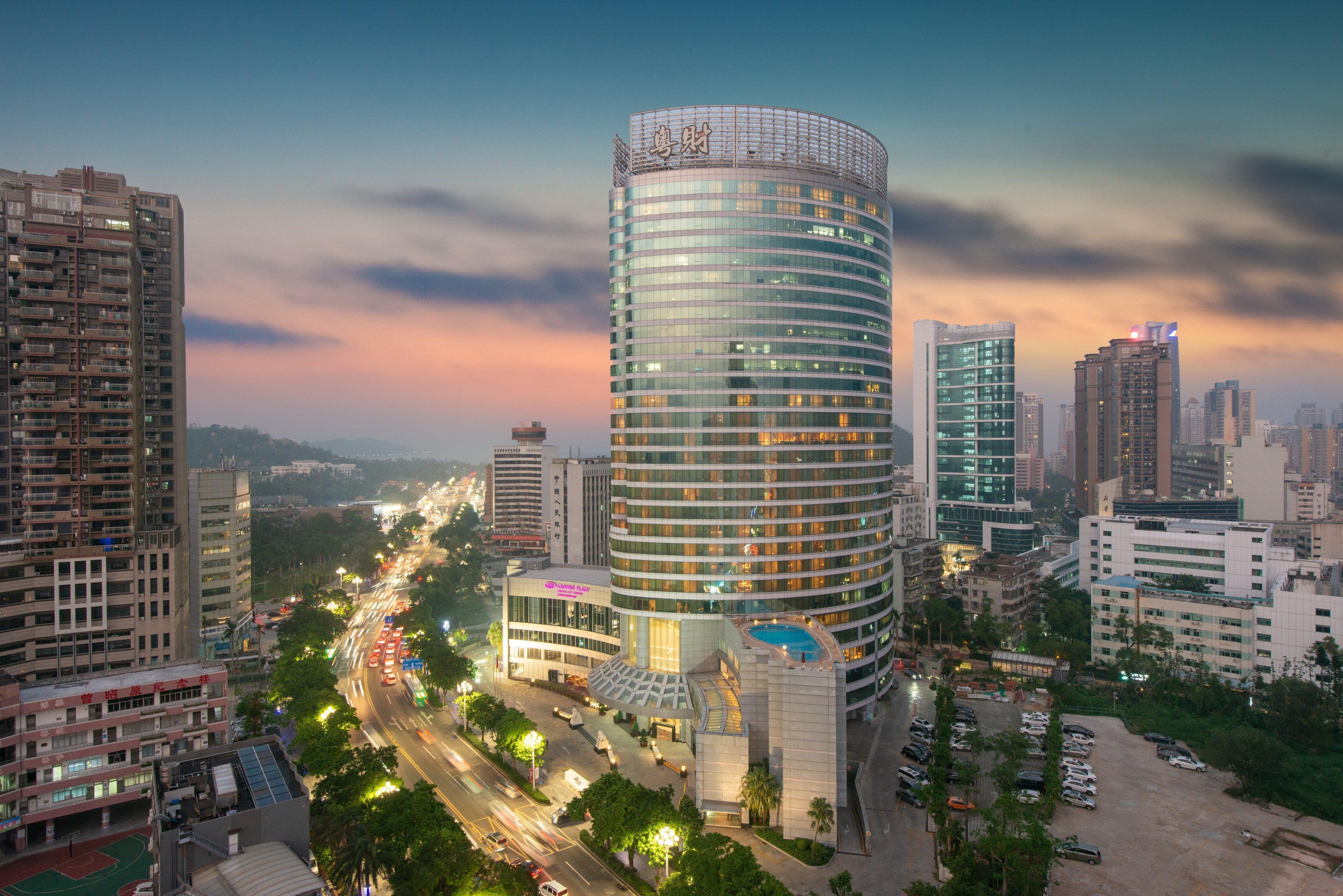 Hotel Crowne Plaza Center By Ihg - Offers Free One-way Shuttle To Chimelong Ocean Kingdom 5*