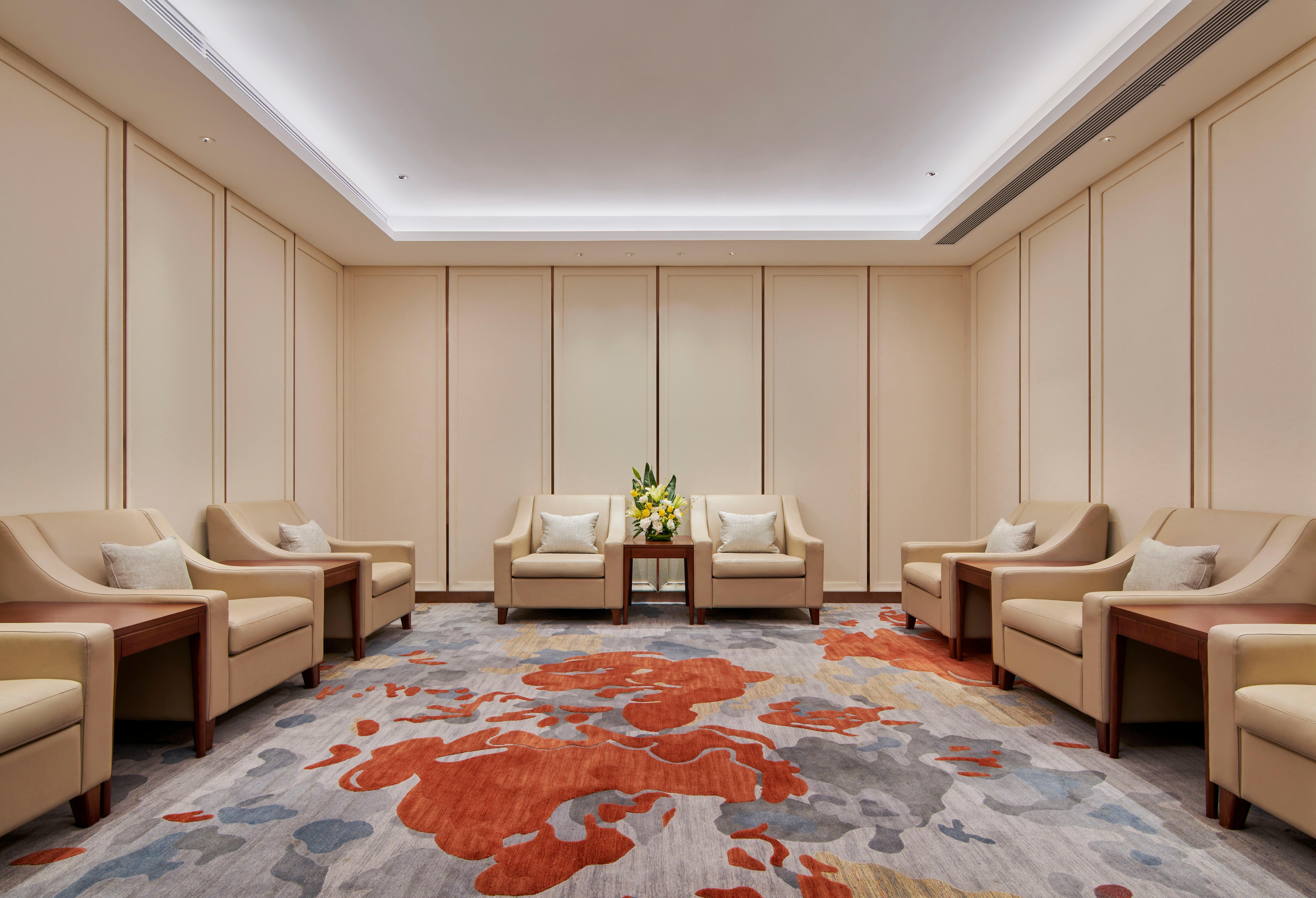 Hotel Crowne Plaza Center By Ihg - Offers Free One-way Shuttle To Chimelong Ocean Kingdom Zhuhai